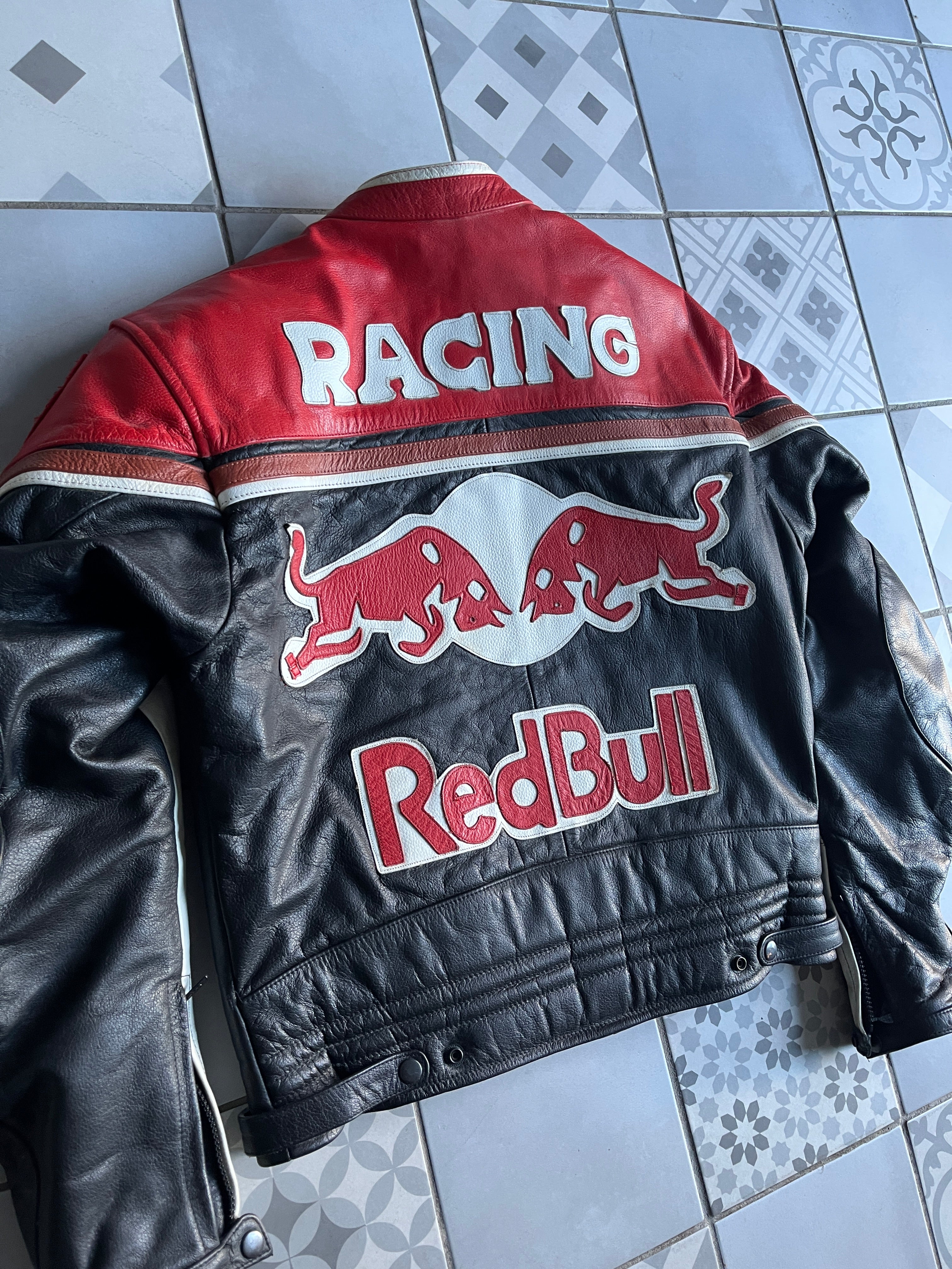 Veste Racing Red Bull Vintage – Cuir Véritable – Édition Collector